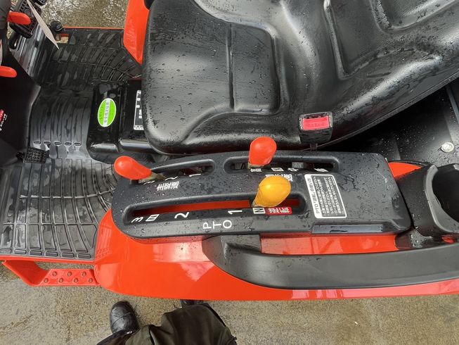 トラクター NB19MA 写真６