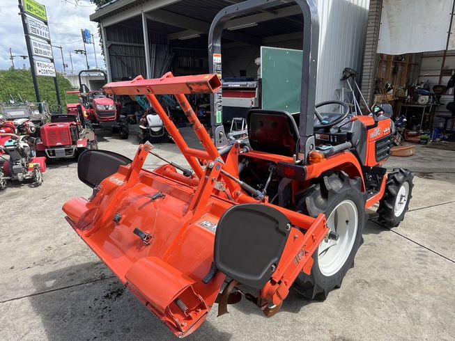 トラクター GB175BSMA 写真４