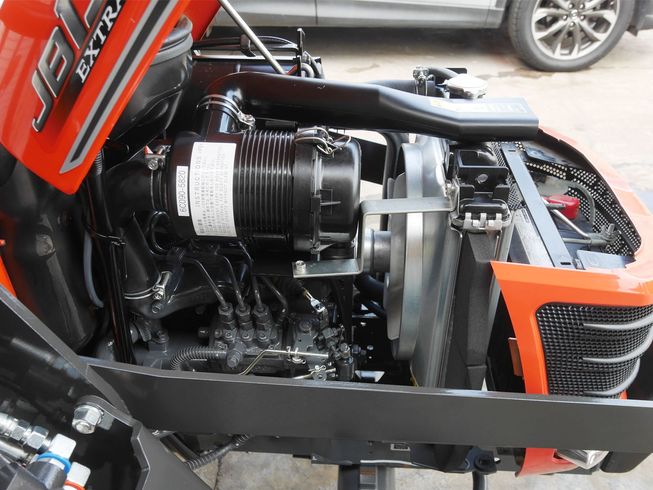 トラクター JB13X ショベルローダ 写真８