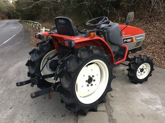 トラクター F-180　新品ハンマーナイフモアMK135付 写真２
