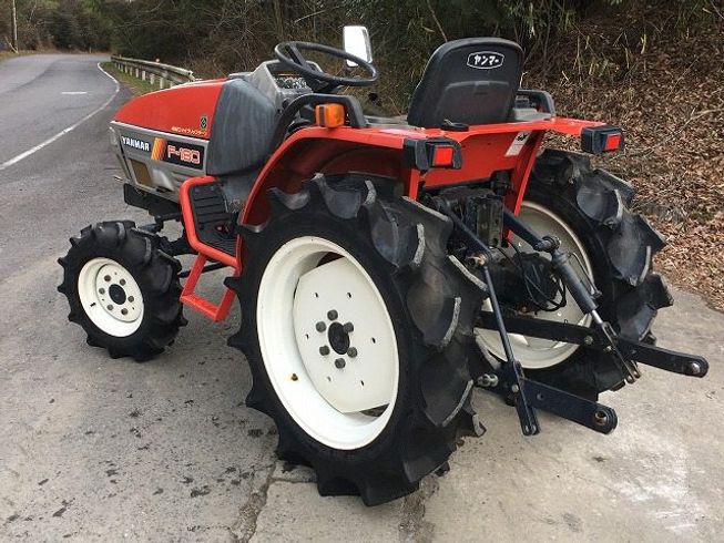 トラクター F-180　新品ハンマーナイフモアMK135付 写真４