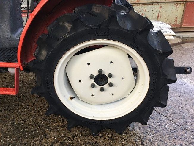 トラクター F-180　新品ハンマーナイフモアMK135付 写真９