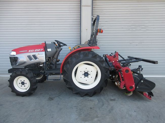 トラクター EG227X 写真２