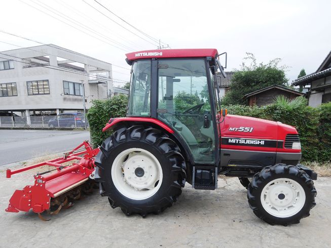 トラクター 三菱MT551【ヤンマーAF655】 写真２