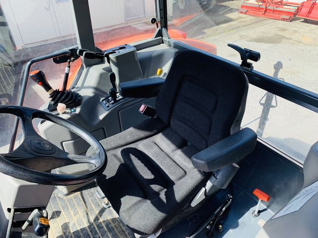 トラクター M108W 写真４