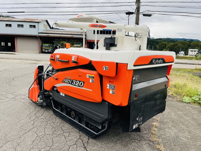 コンバイン ARN320-GDXW 写真４