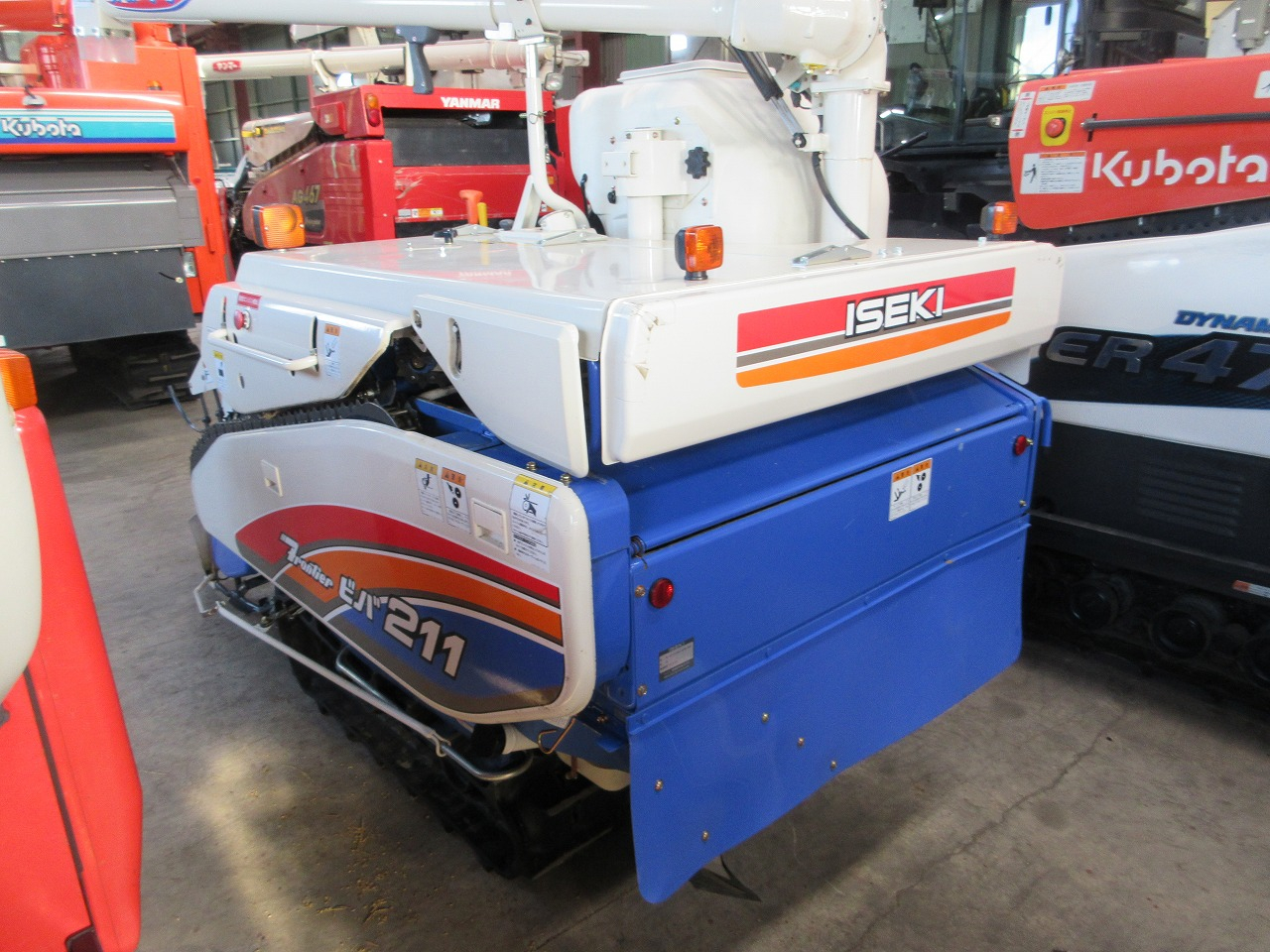 コンバイン HVB211G-EZKHWC 写真３