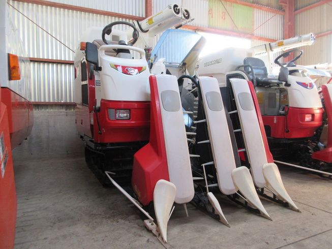 コンバイン AJ323 写真４