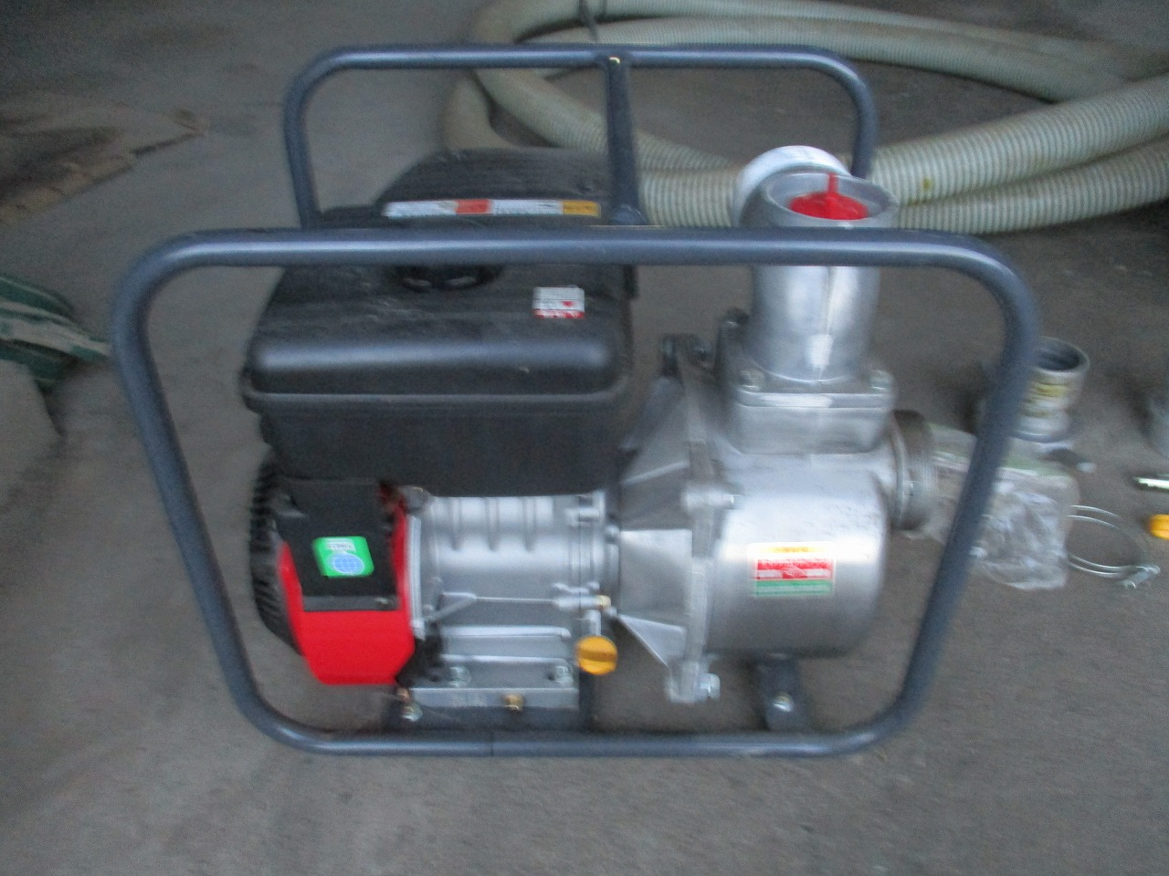 ポンプ QP304 写真３