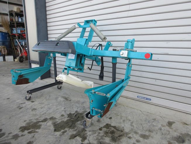 水田溝切機(二連溝切り) SM-2EPD 写真３