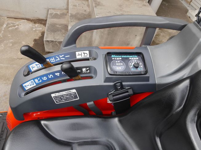 トラクター B225Dリミデット 写真８