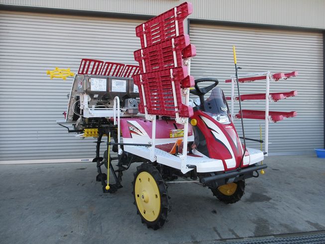 田植機 YR5J 写真３