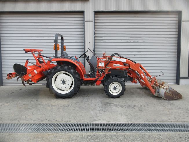 トラクター TZ240D(クボタ)KT24 写真３