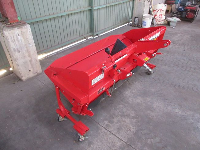 推肥散布機 DM-1500R 写真６