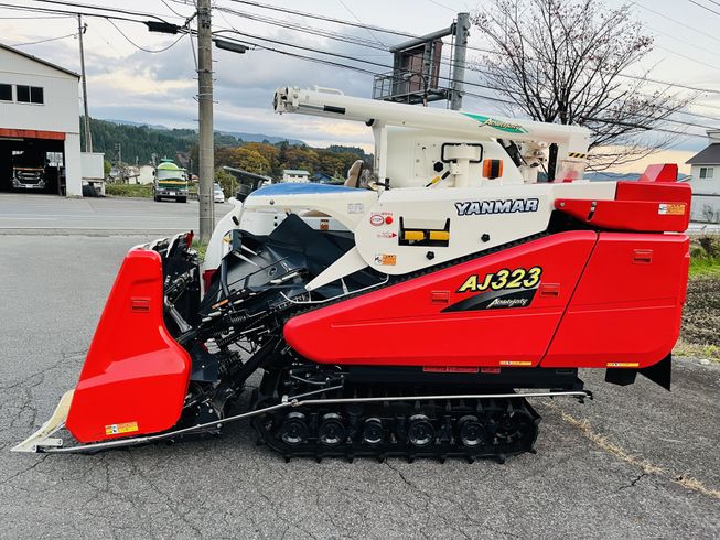 コンバイン AJ323 写真６