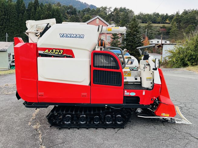 コンバイン AJ323 写真７