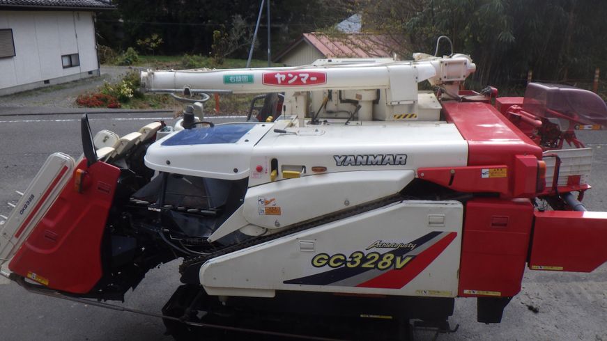 コンバイン GC328V 写真２