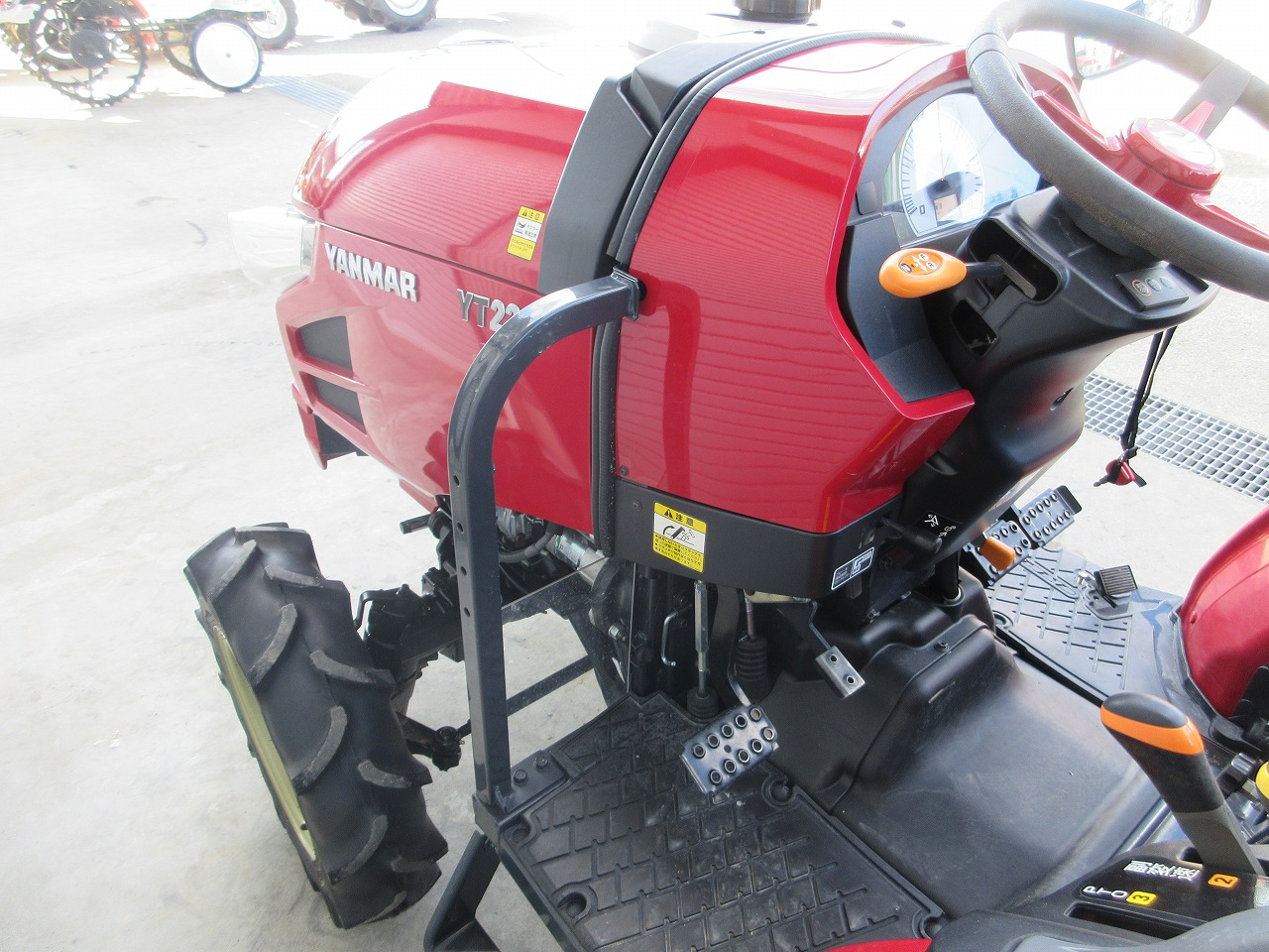 トラクター YT222-UKS5 写真５