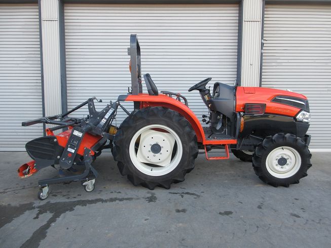 トラクター KL27R-RMAPP 写真２