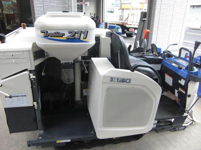 コンバイン HVZ211KWC 写真２