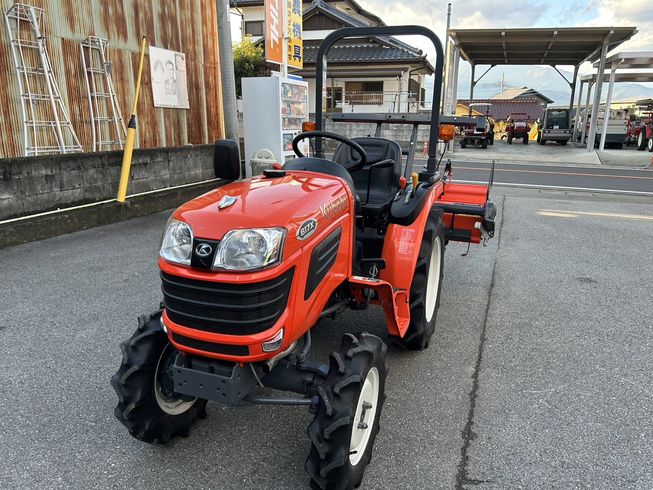 トラクター B17XBSMAG RF13 写真２