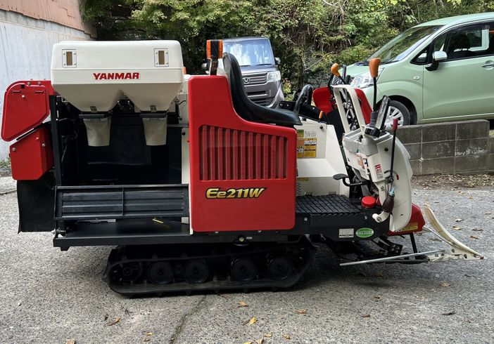 コンバイン Ee211W 写真３