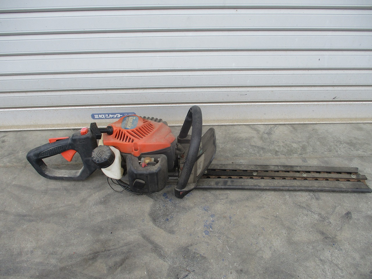 タナカ トリマー 写真