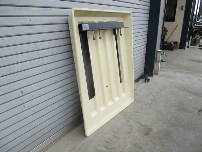 キャノピー 不明 写真６