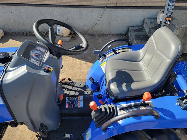 中古トラクターイセキZ15低アワー30時間商品詳細【中古農機具販売 UMM】