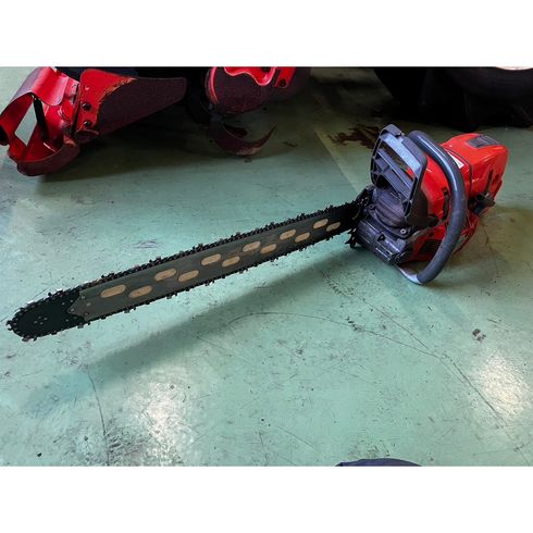 チェーンソー 572XP 写真２