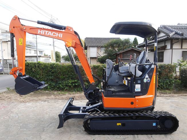 バックホー ZX30U-5B 写真３