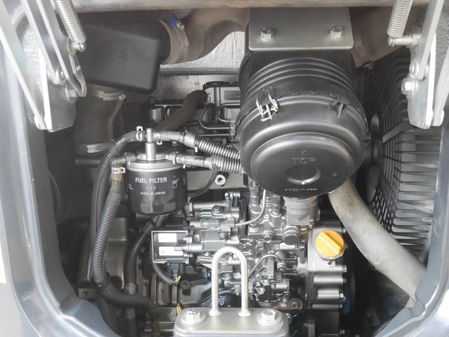 バックホー ZX30U-5B 写真９