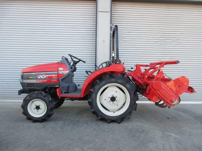 トラクター MTZ20 写真２