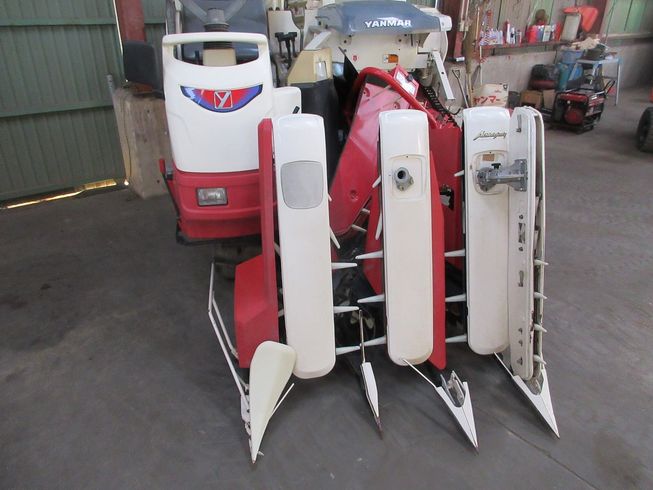 コンバイン GC322 写真８