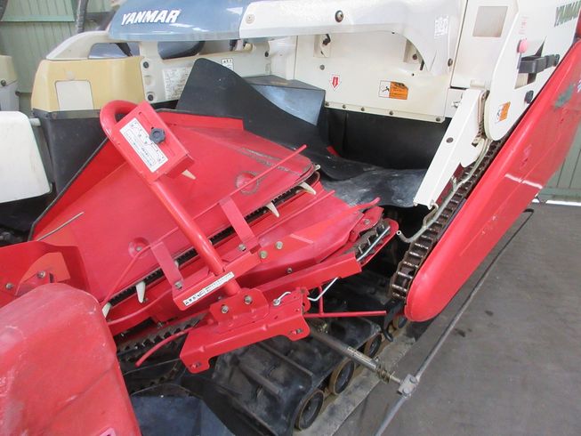 コンバイン GC322 写真６