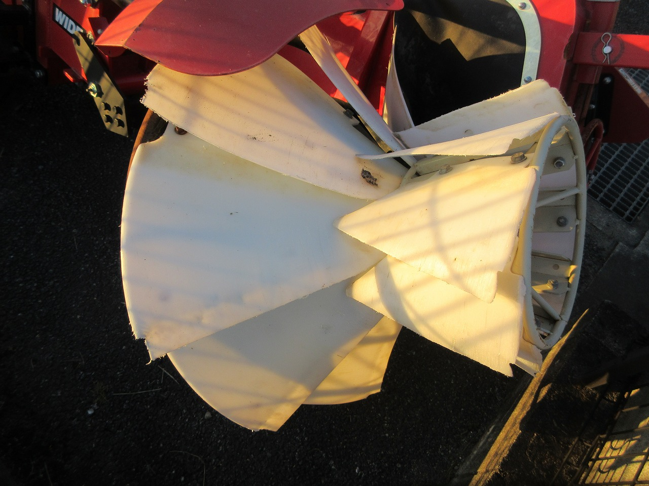 畦塗機 MNT7W 写真５