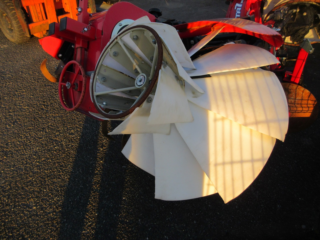 畦塗機 MNT7W 写真７