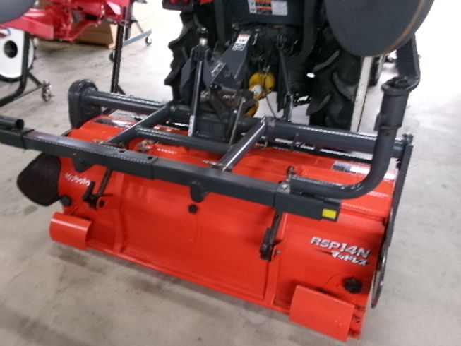 トラクター KB185 写真５