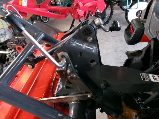 トラクター KB185 写真７