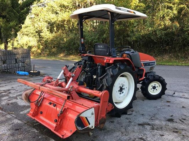 トラクター F210 写真２