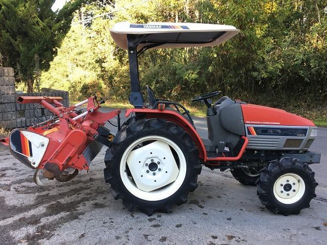 トラクター F210 写真３