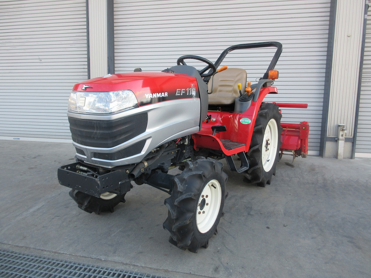 トラクター EF116 写真２