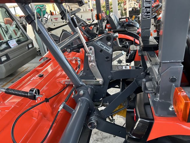 トラクター NB21SPMA RF4 写真９