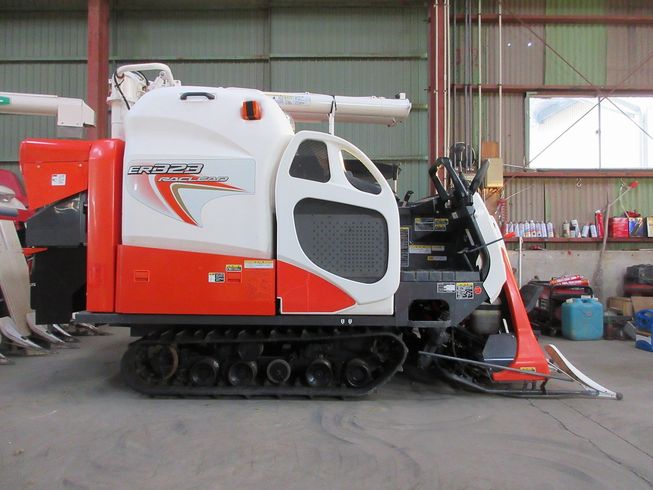 コンバイン ER323-GMW 写真４