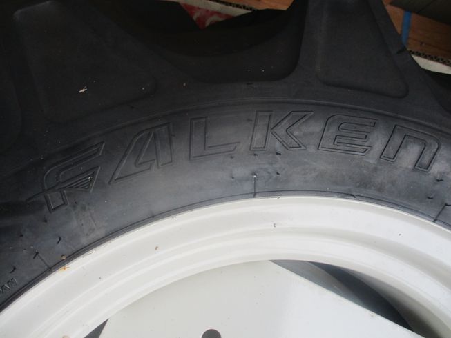 トラクター用後輪タイヤ 9.5-20/4PR(2本セット)　新潟▢〇 写真３