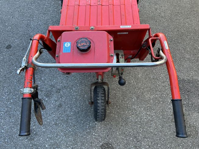 運搬機 GM-33 写真５