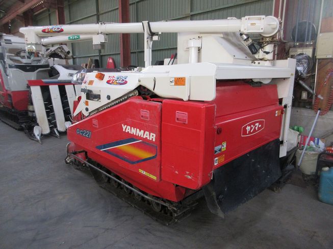 コンバイン GC221 写真５