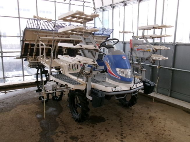 イセキ 田植機 写真