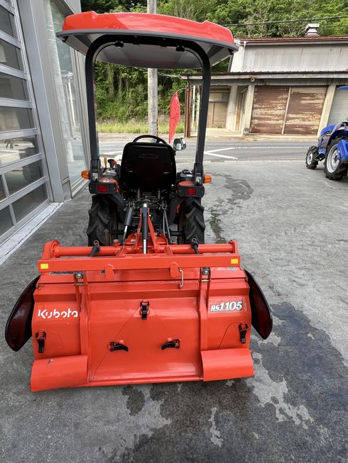 トラクター GB135BMARF1 写真４