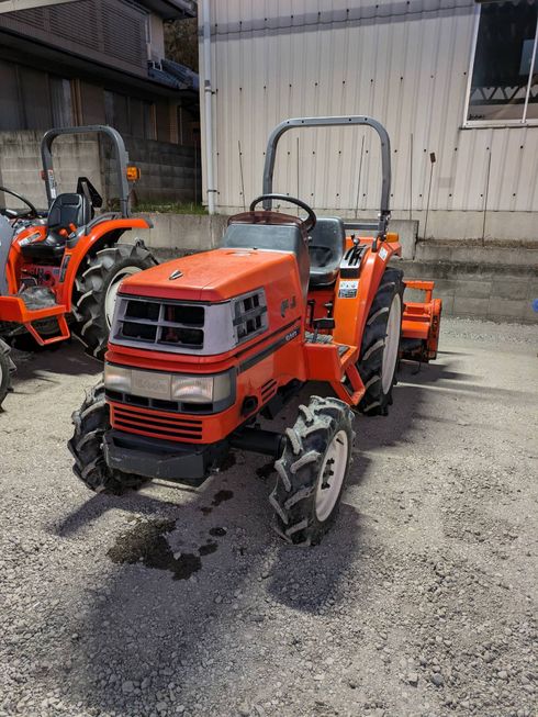 クボタ トラクター 写真